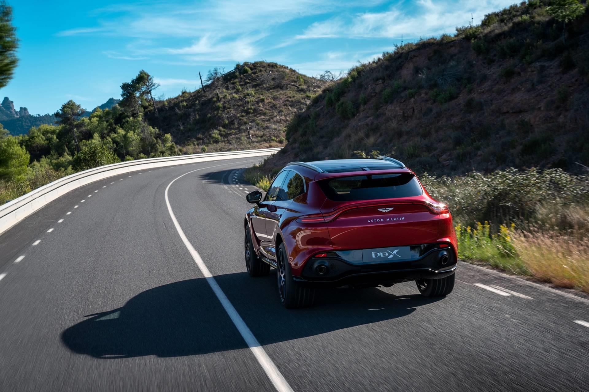 2020 Aston Martin DBX